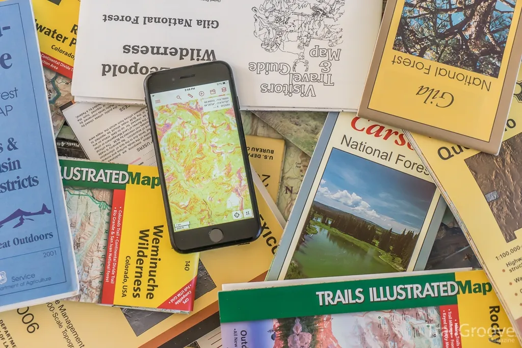 Digital vs paper maps comparison for hiking and backpacking