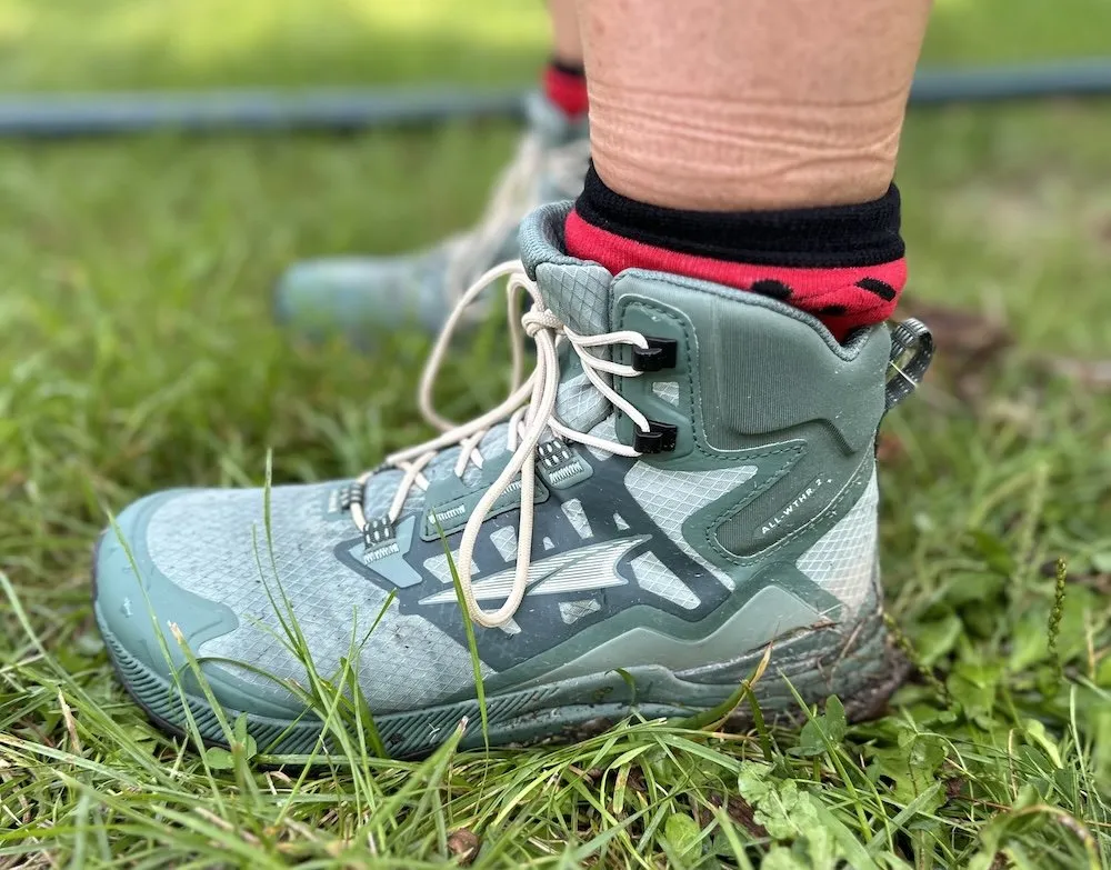 Proper fit demonstration for wide toe box hiking boots