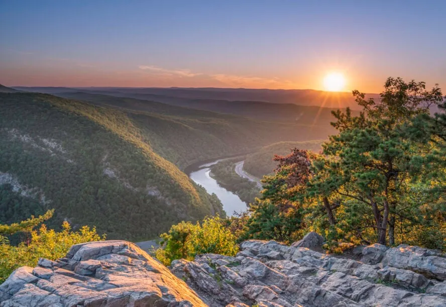 Scenic mountain view from Appalachian Trail showing Delaware Water Gap with autumn foliage