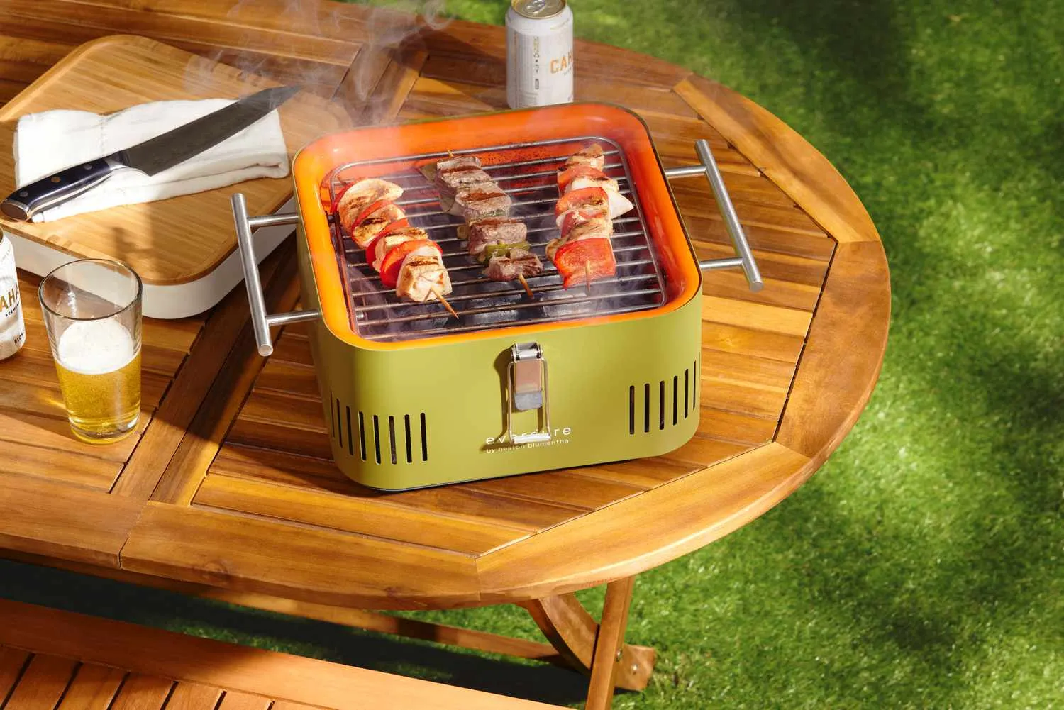 Cuisinart portable camping grill for outdoor cooking