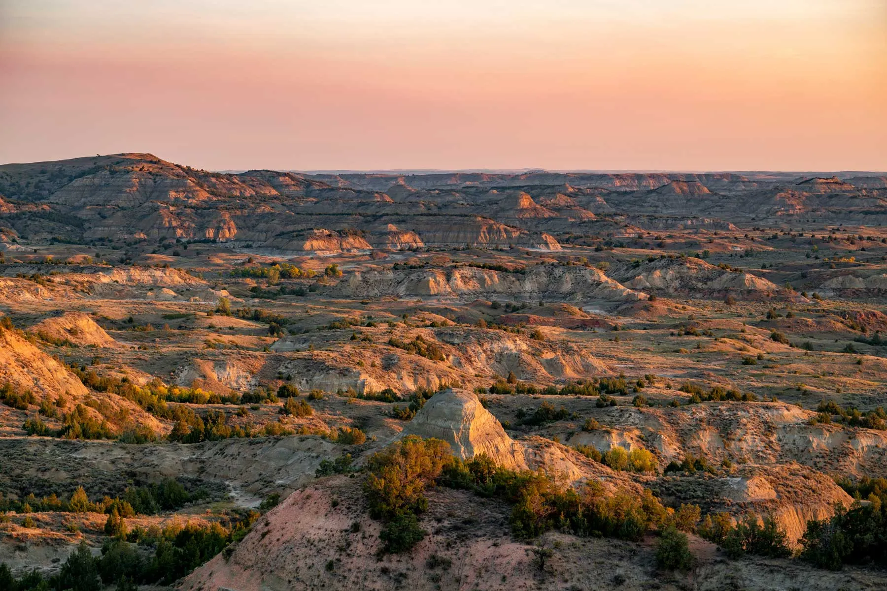 post-Optimal Times to Visit Theodore Roosevelt National Park: 2025 Seasonal Guide
