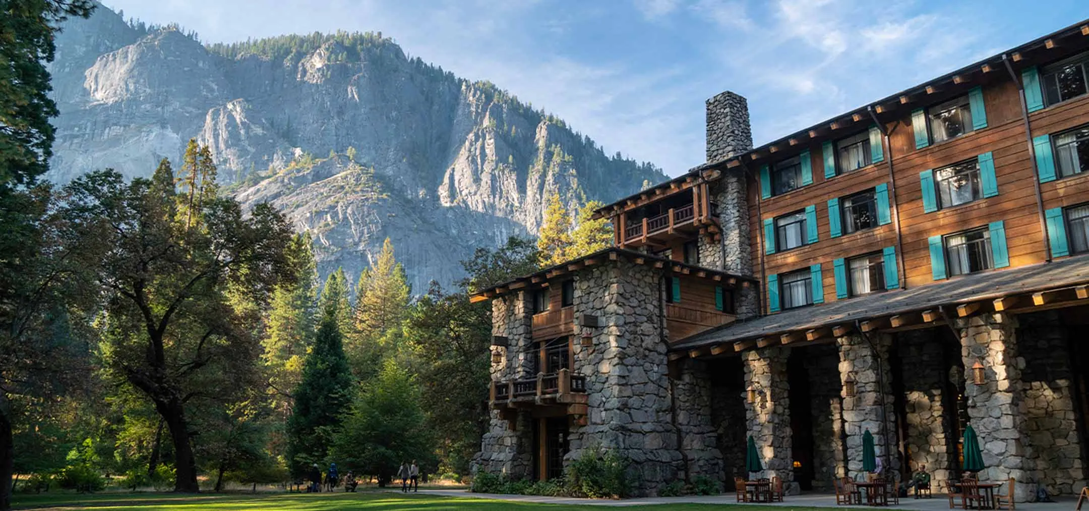 Collection of hotels and accommodations near Yosemite National Park showing various lodging options in surrounding towns