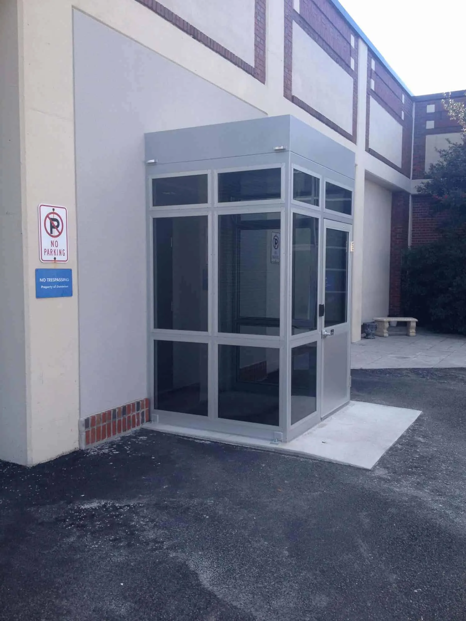 Modern commercial vestibule with professional design elements